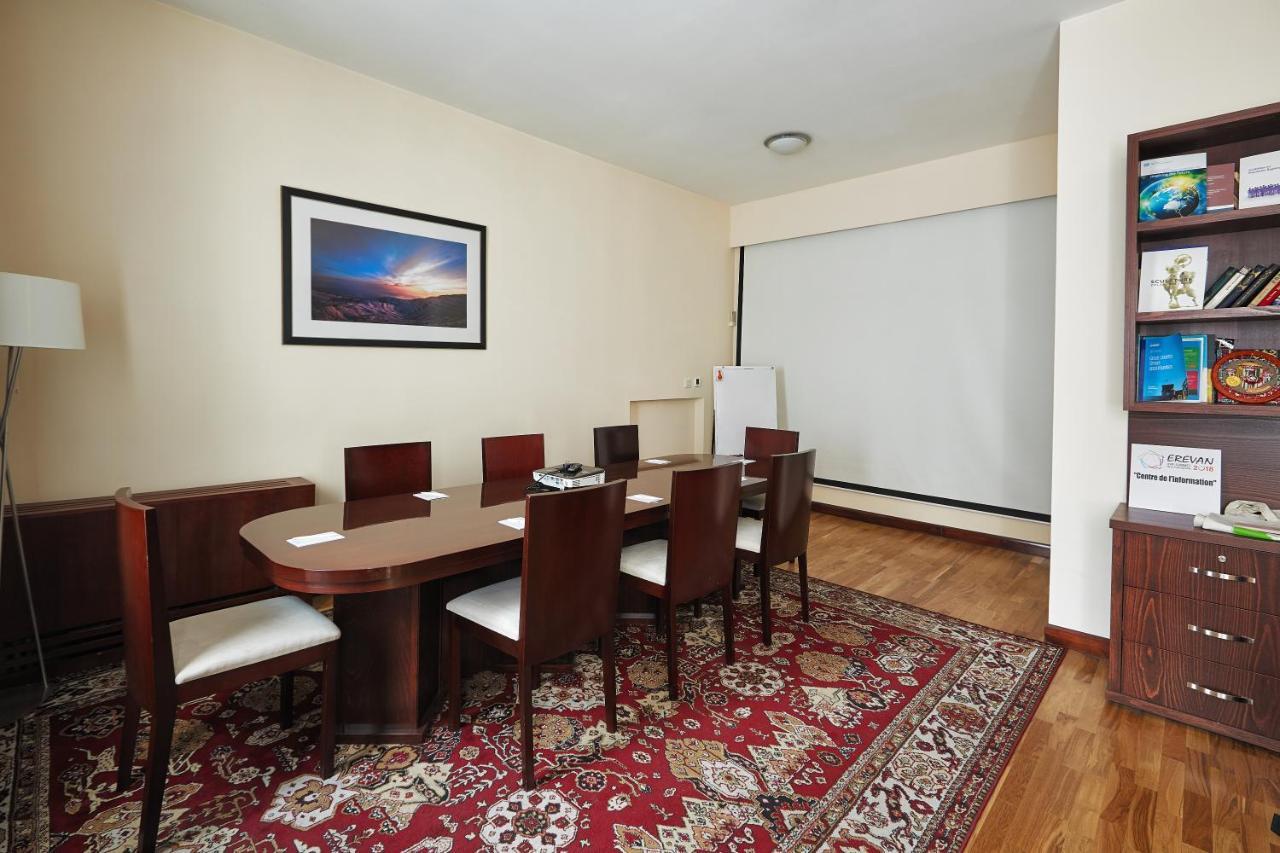 Areve Residence Boutique Hotel Jerevan Buitenkant foto