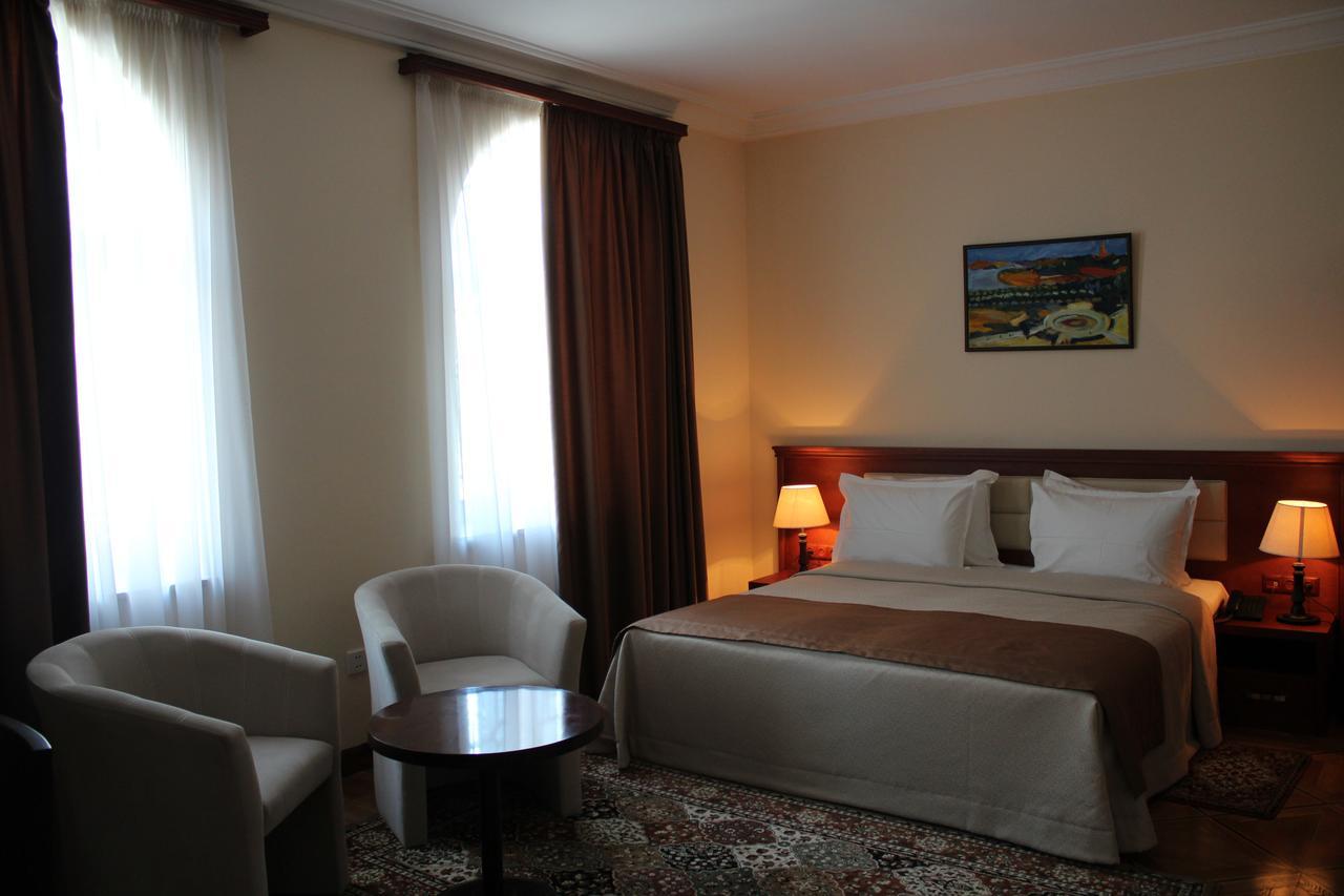 Areve Residence Boutique Hotel Jerevan Buitenkant foto